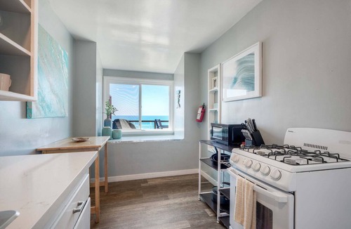 Carlsbad Village Condo | Oceanfront Condo | Private Balcony | Beach Access | Sunset Views