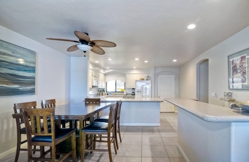 Solana Beach Condo | Oceanfront Views, Heated Pool, Hot Tubs, BBQ