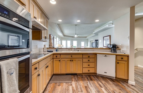 Oceanside House | Oceanside Beach Home w/180-Degree Views!