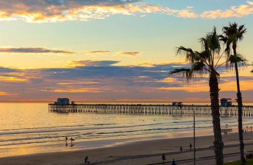 Townsite Hotel | Oceanside Sunsets