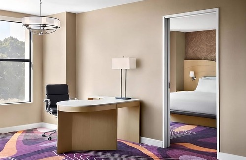 Pasadena Hotel | One Bedroom Ste One King Bed at Pasadena Hotel & Pool