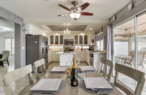 Silverado Ranch House | Outdoor Kitchen, Fire Pit, More! Las Vegas Getaway