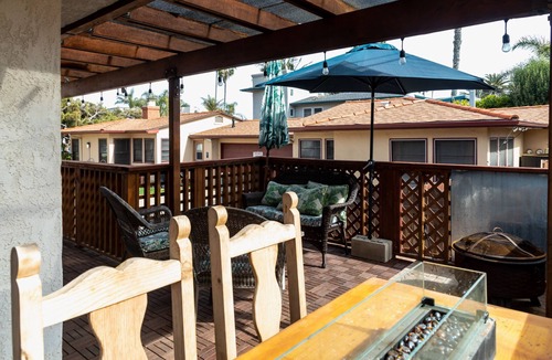 North Pacific Beach Cottage | Pacific Beach Surf & Swim + Relax in a Cozy Beach Cottage
