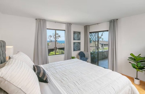 Del Mar Heights Condo | Paradise beach oasis with ocean views in peaceful Del Mar