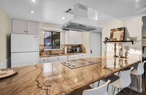 Palm Desert Apartment | PD Resorter, 2BR with Golf course views!