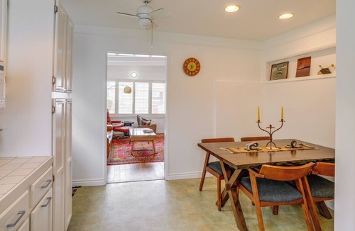 Silver Strand Cottage | Peaceful Oxnard Getaway - Walk to the Beach!