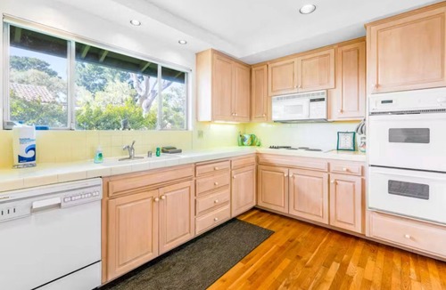 Del Monte Forest House | Pebble Beach-Near Beach and Golf-Cute and Cozy.