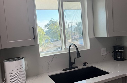 Altadena Apartment | Perfect 2-bedroom corporate apartment with AC in peaceful Altadena