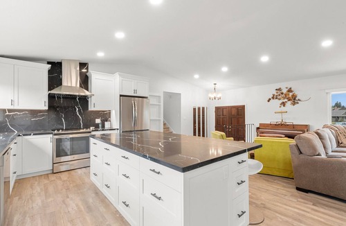 Napa House | Perfect getaway home in Oak Knoll District of Napa proper.