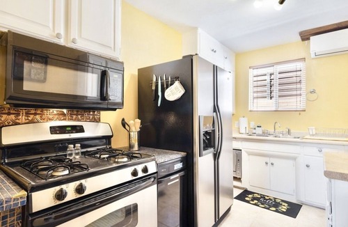 Little Tuscany Apartment | Perfect Palm Springs Studio Retreat Near Downtown!