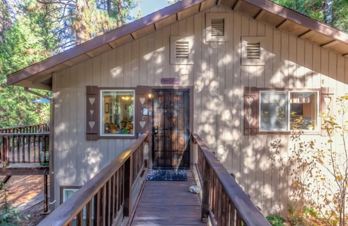 Mariposa House | perfect yosemite retreat with wi-fi