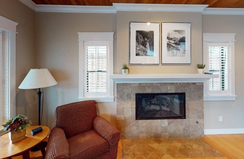 Coronado House | Perfectly Appointed Coronado Village Home