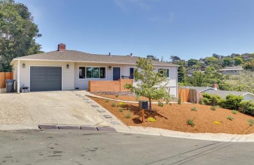Del Rey Oaks House | Pet-Friendly Monterey Home 2 Mi to Beach