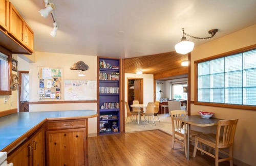 Neahkahnie Beach House | Pet friendly with hot tub, deck and bbq, short drive to beach or restaurants