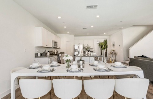 Coachella House | Pickleball Lrg SpaPool Bball Gameroom 14Beds Fitne