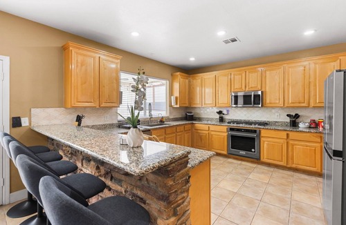 Silverado Ranch House | Pool & Hot tub Game Room King Beds 22 Guests Max