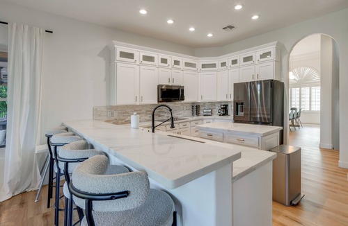 Mesa House | Pool Table, Putting Green: Luxury Oasis in Mesa