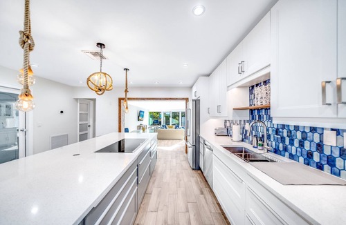 Garden Isles House | Pool & Waterfront! Tiki Hut+Close To Beach!