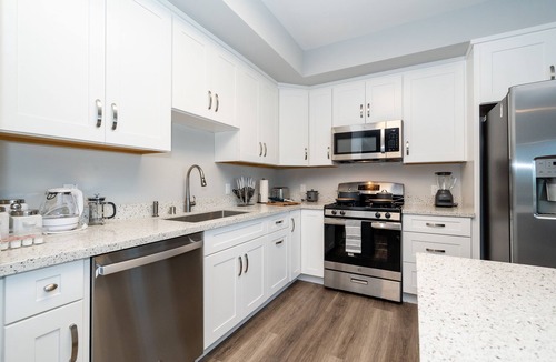 Campbell Apartment | Prime Location! 2bd 2bth