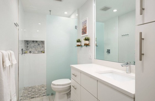 Indian Wells Condo | Pristine Remodel Mountain Cove Full Kitchen and Pool
