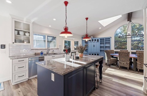 Santa Rosa House | Private 1+ acre, Bocce, Waterfall, Free Pool Heat