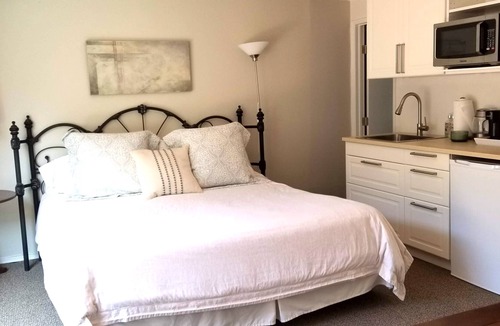 Del Mar Heights Apartment | Private Entrance Studio on Serene Crest Canyon with Kitchenette and King Bed