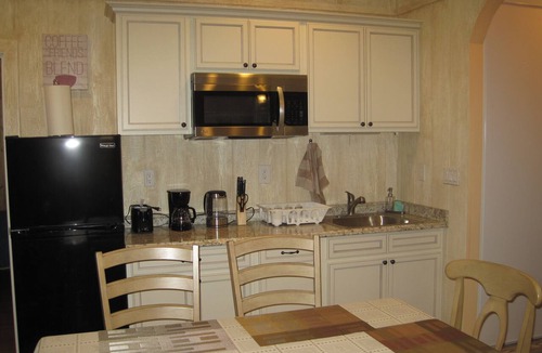 Citrus Heights Apartment | Private Spacious Unit. King bed/2 twin xl beds