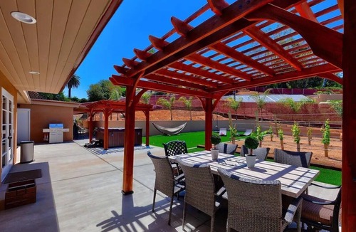 El Cajon House | Private Vineyard Estate w/Guest House & Hot Tub