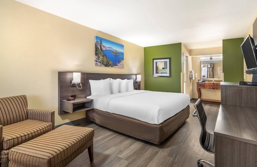 Klamath Falls Hotel | Quality Inn Klamath Falls - Crater Lake Gateway