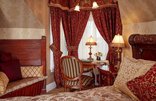 Lower Pacific Heights Hotel | Queen Anne Hotel