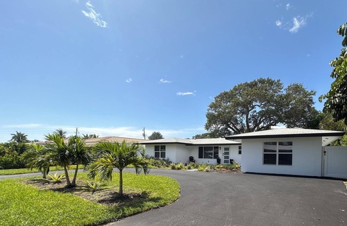 Lighthouse Point House | Quiet 3/3 Located Close to Beaches Downtown Boca Raton