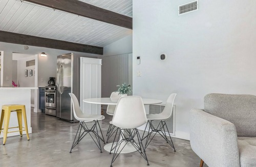 Racquet Club Estates House | Quintessential Midcentury Modern Alexander House