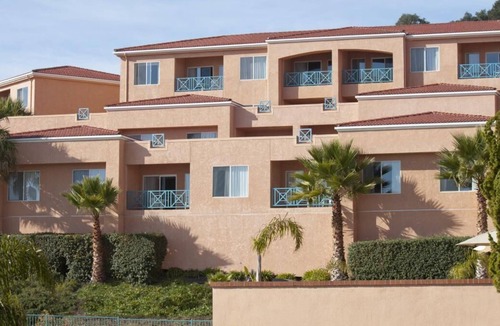 Avila Beach Resort | Relax and Unwind! 3 Classy Units w/ Kitchen, Free Parking, Onsite Pool