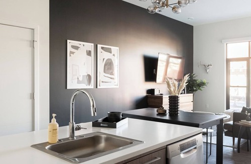 Highland Condo | Relaxed Elegance | Bright 1BR Corner Loft | LoHi Denver