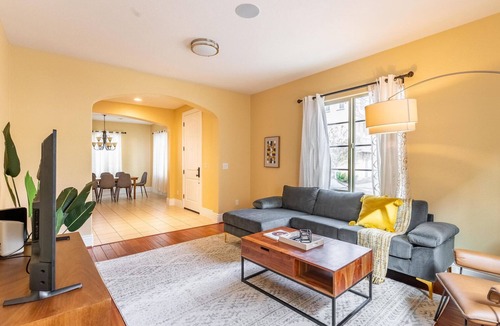Milpitas House | Remarkable Milpitas 4BR w/Garage, nr Mall & Dining, by Blueground