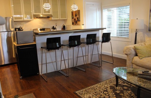 North Central Apartment | Remodeled 2BR in Downtown San Mateo