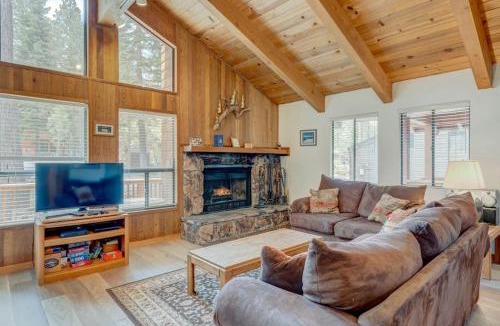 Truckee Ski Chalet | Remodeled home with private hot tub pool access & free ski shuttle