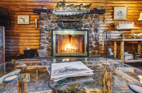 Klamath County House | Remote Escape: Klamath Falls Cabin By Lake & Hikes