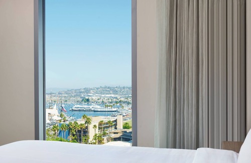 Columbia Hotel | Residence Inn by Marriott San Diego Downtown/Bayfront