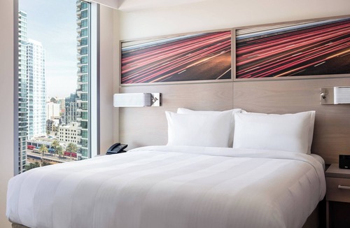 Columbia Hotel | Residence Inn by Marriott San Diego Downtown/Bayfront