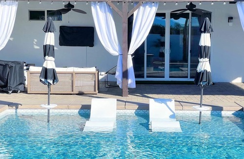 Indio House | Resort style home with saltwater POOL & SPA!