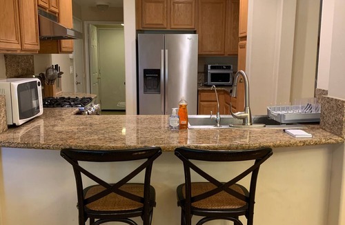 Northwood Point Condo | Resort-Style vacation home in Irvine