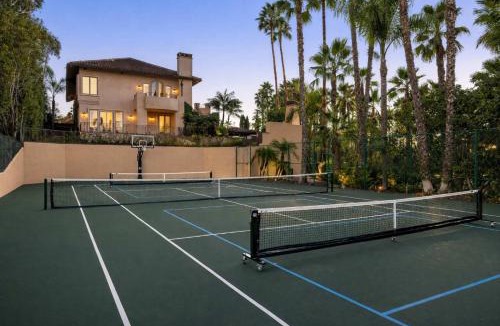 Fairbanks Ranch House | ResortHome Pickle Ball Pool MovieRoom Gym Sauna Villa