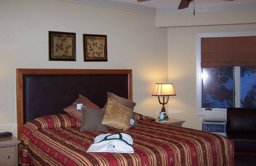 Tahoe Village Resort | Ridge Tahoe Resort 1B (1bdrm suite)