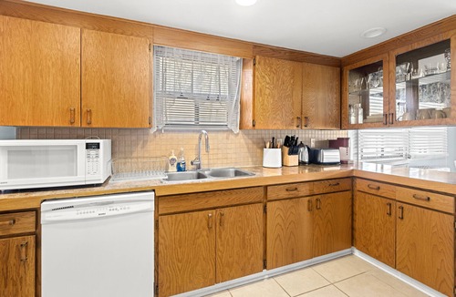 Wasaga Beach Cottage | River Access Cottage Mins to Beach