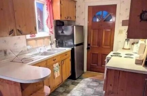 South Glengarry Cottage | River front escape.