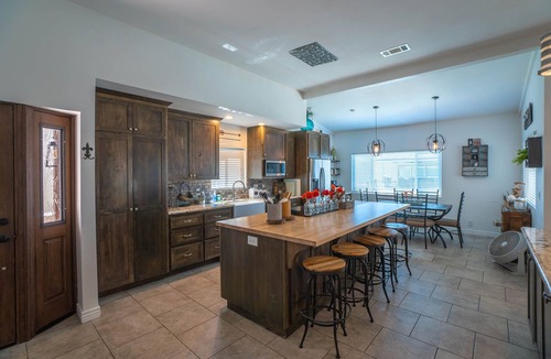 Parker Strip House | River House in the prestigious Moovalya Keys in Parker, Arizona