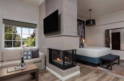 Napa Hotel | River Terrace Inn