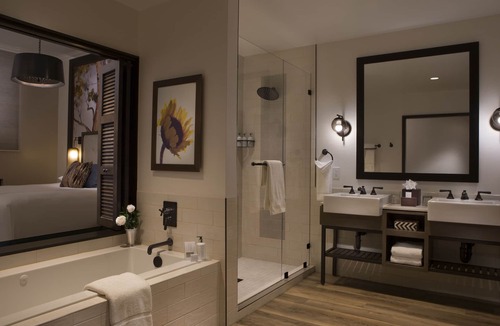 Napa Hotel | River Terrace Inn