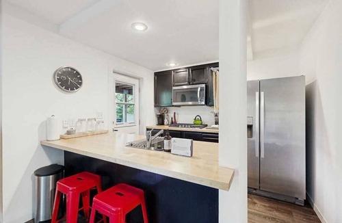 Healdsburg House | Riverfront Healdsburg Home, Private Dock